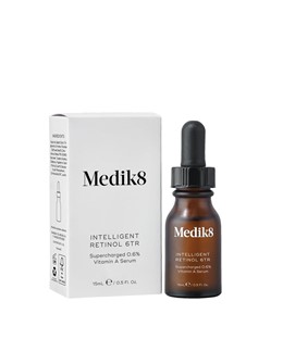 Medik8 Intelligent Retinol 6TR - przeciwstarzeniowe serum do twarzy z witaminą A 0,6% - 15ml